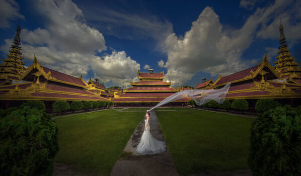 Photograph Pore Ooi Brides Alone on One Eyeland