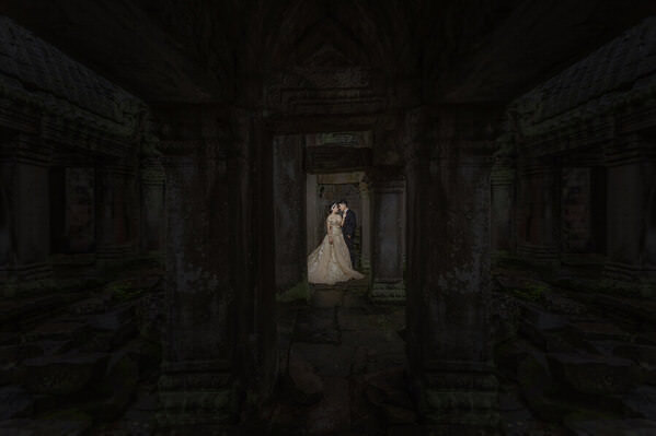 Photograph Berry Holly Pre Wedding Groom And Bride on One Eyeland