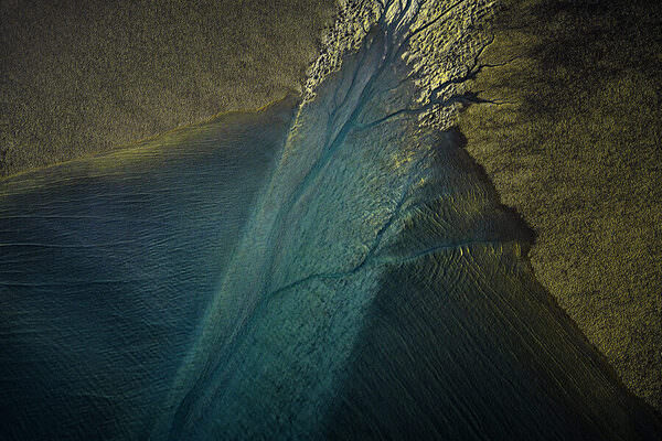 Photograph Graham Earnshaw Let The Tidal Flow on One Eyeland
