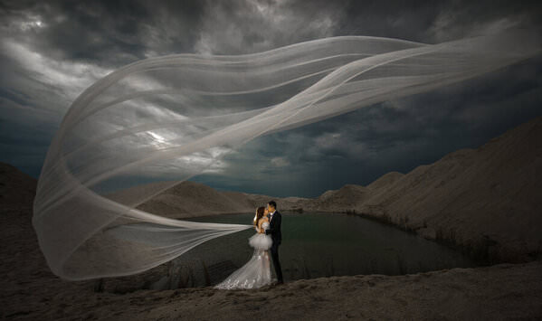 Photograph Pore Ooi Couple Together on One Eyeland
