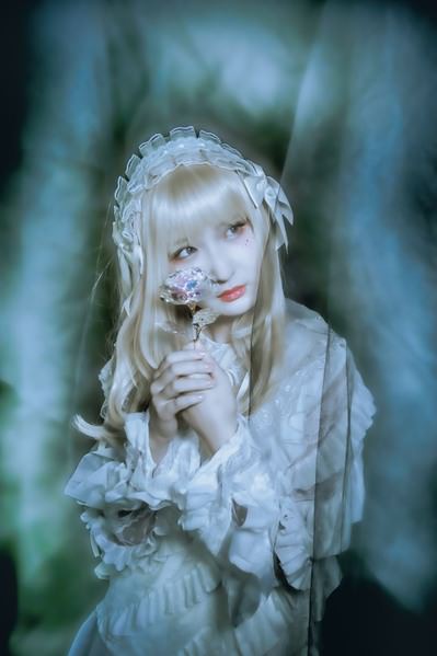 Photograph Ryohei Takagi Among Light Curtain on One Eyeland