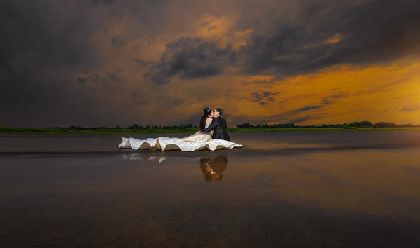 Photograph Phorn Phorn Jee Couple Together on One Eyeland