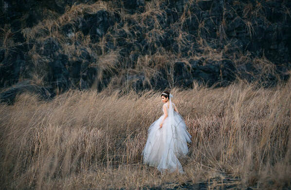 Photograph Pore Ooi Brides Alone on One Eyeland