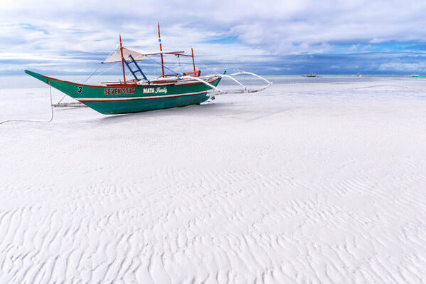 Photograph Ales Tvrdy White Sand Beach on One Eyeland