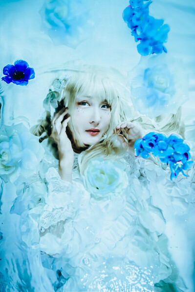 Photograph Ryohei Takagi Freezing Flowers on One Eyeland
