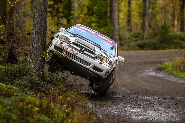 Photograph Jari Kohonen Crash on One Eyeland