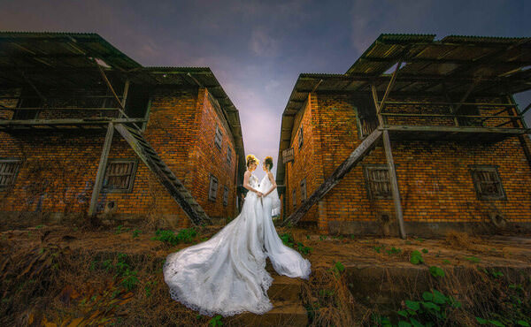Photograph Pore Ooi Brides on One Eyeland