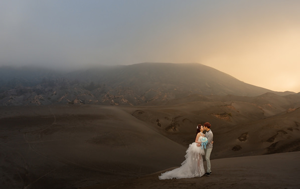 Photograph Pore Ooi Couple Together on One Eyeland