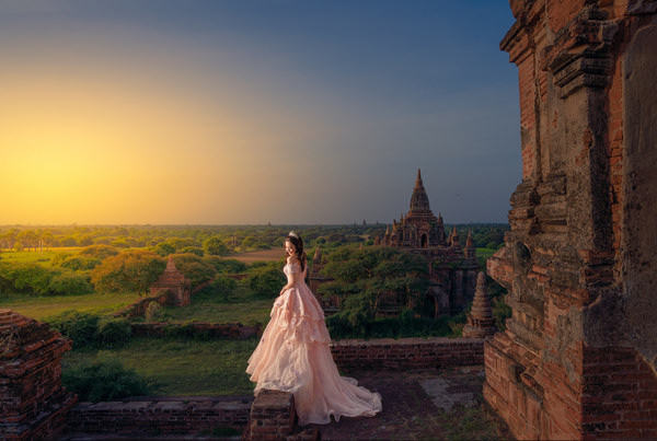 Photograph Pore Ooi Brides Alone on One Eyeland