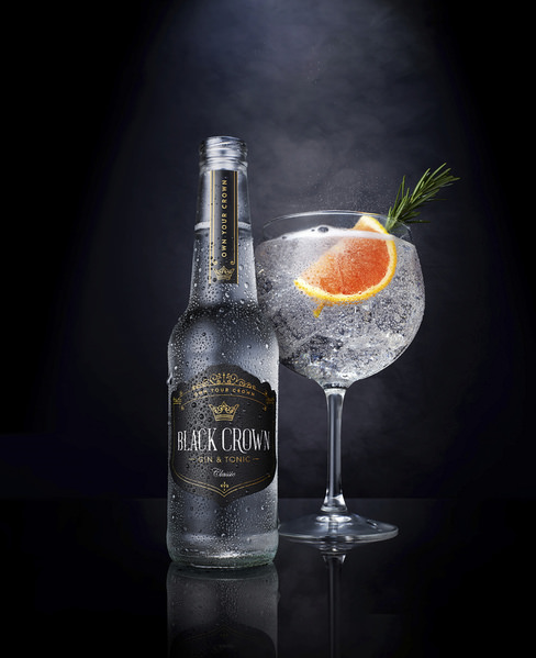 Photograph Curtis Gallon Black Crown Blood Orange on One Eyeland