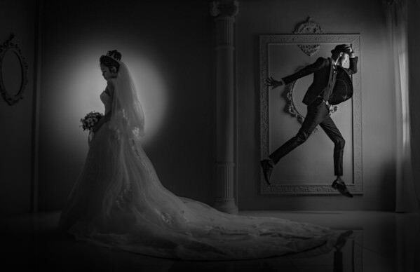Photograph Pore Ooi Couple Together on One Eyeland