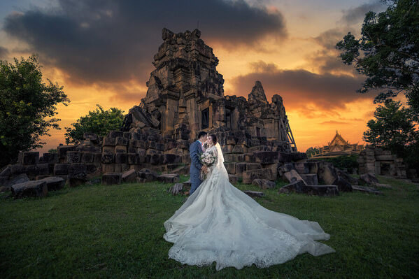 Photograph Phorn Phorn Jee Couple Together on One Eyeland