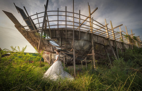 Photograph Pore Ooi Brides Alone on One Eyeland