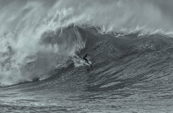Photograph Steve Turner When Big Is Big on One Eyeland