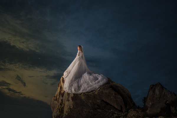 Photograph Pore Ooi Brides Alone on One Eyeland