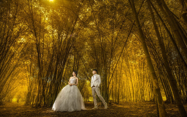 Photograph Pore Ooi Couple Together on One Eyeland