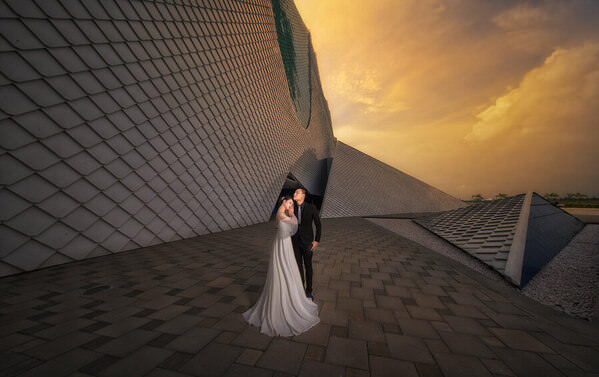 Photograph Pore Ooi Couple Together on One Eyeland