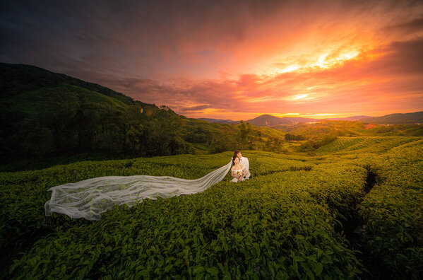 Photograph Pore Ooi Couple Together on One Eyeland