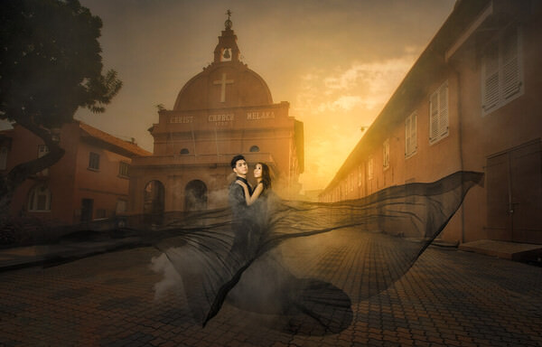 Photograph Pore Ooi Couple Together on One Eyeland