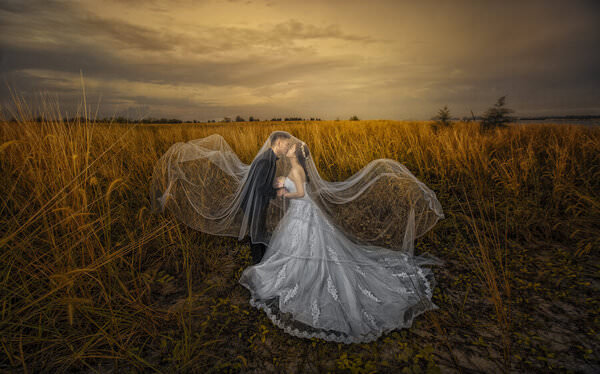 Photograph Pore Ooi Couple Together on One Eyeland