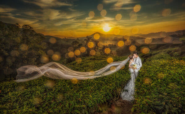 Photograph Pore Ooi Couple Together on One Eyeland