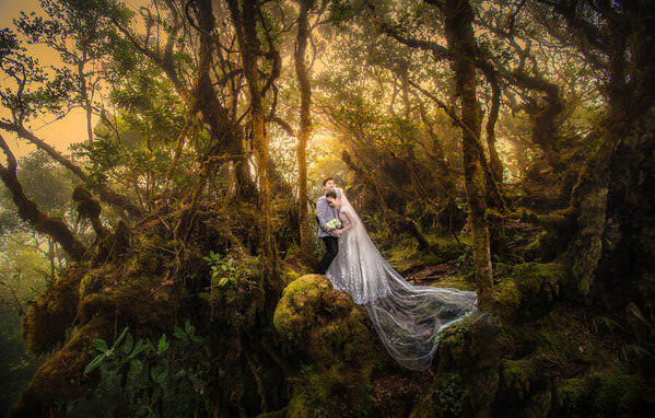 Photograph Pore Ooi Couple Together on One Eyeland