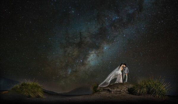 Photograph Pore Ooi Couple Together on One Eyeland