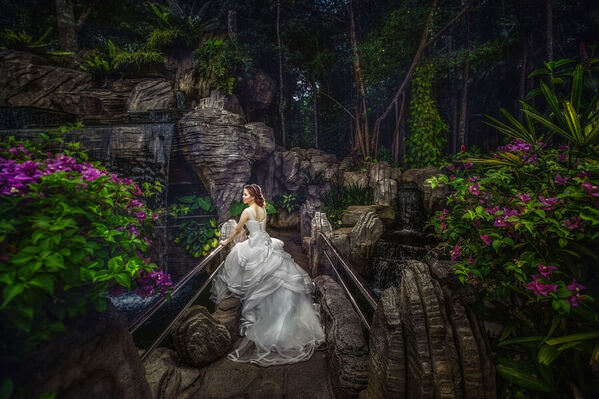Photograph Pore Ooi Brides Alone on One Eyeland