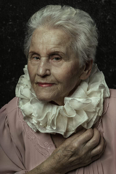 Photograph Hanna Derecka A Lady on One Eyeland