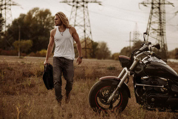 Photograph Maks Kuzin Suzuki Boulevard on One Eyeland