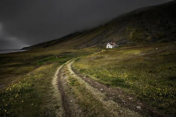 Photograph Bragi Ingibergsson Brin Raw on One Eyeland