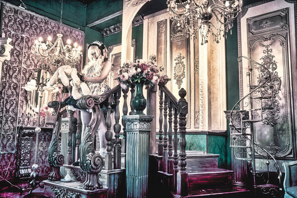 Photograph Danduka Yasuo Alice on One Eyeland