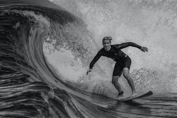 Photograph Steve Turner Surf Australia on One Eyeland