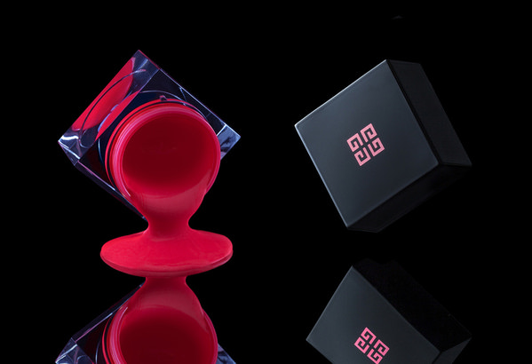 Photograph Orly Catz Givenchy Blush Memoire De Forme on One Eyeland