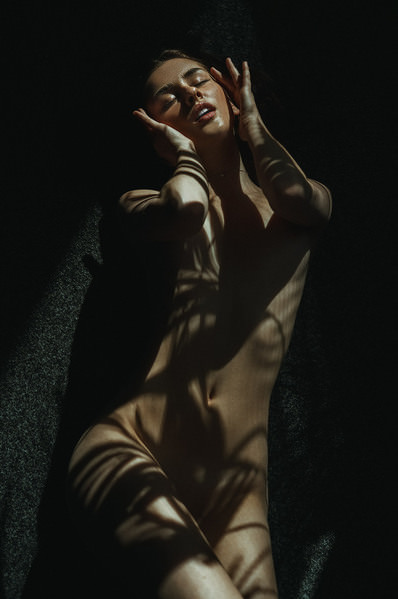 Photograph Martin Krystynek Sensual Beauty on One Eyeland