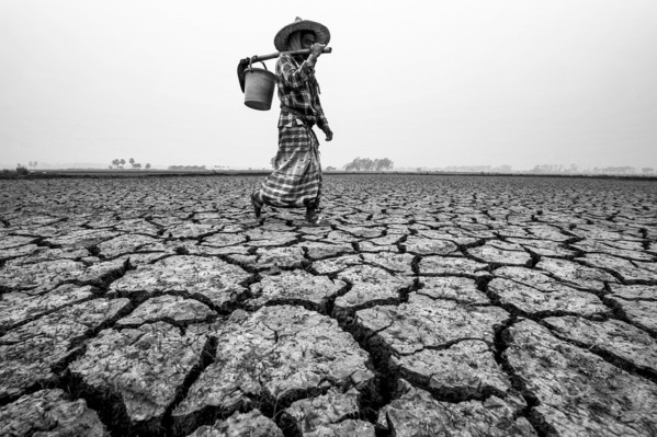 Photograph Sujon Adikary Water Scarcity on One Eyeland