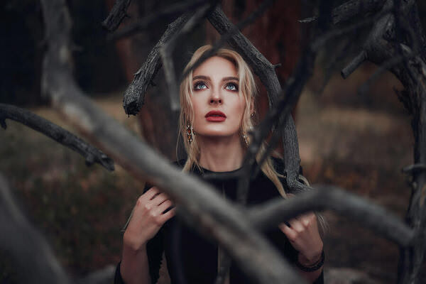 Photograph Ellie Rich Angelina on One Eyeland