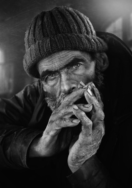 Photograph Mehdi Zavvari Bagheban Empy Hands on One Eyeland
