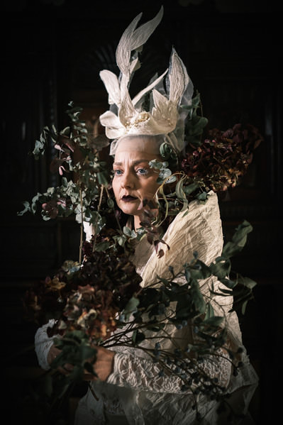 Photograph Marcin Lewandowski Bee on One Eyeland