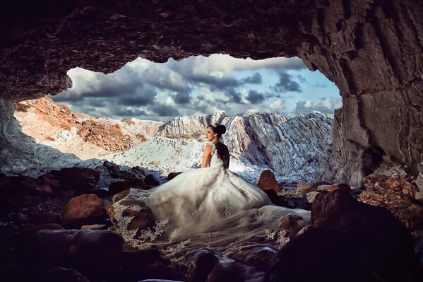 Photograph Vincenzo Di Liberto Wedding Day Cala Rossa on One Eyeland