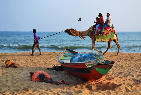 Photograph Chinmoy Biswas Travellers on One Eyeland