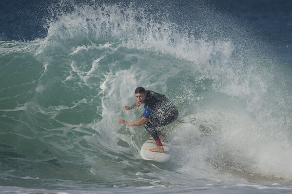 Photograph Steve Turner Spraying Up on One Eyeland