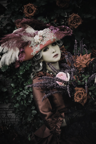 Photograph Koiki Watanabe Bloody Rose on One Eyeland