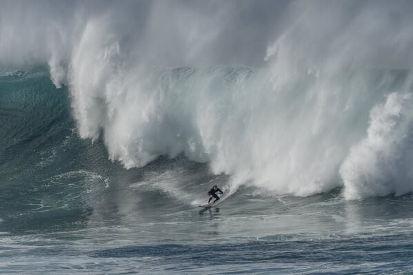 Photograph Steve Turner The Big Swell 1 on One Eyeland