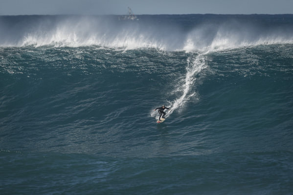 Photograph Steve Turner The Ocean Gladiator 1 on One Eyeland