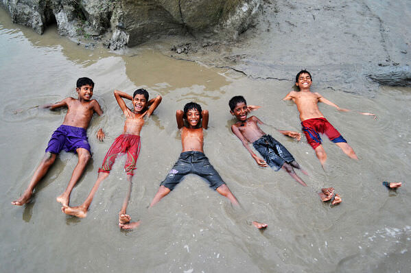 Photograph Chinmoy Biswas Fun Within Water on One Eyeland
