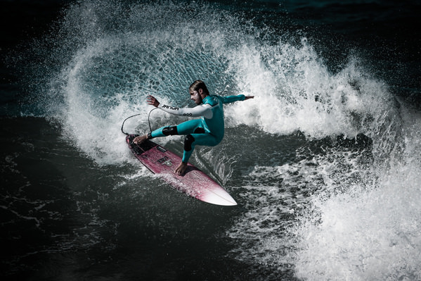 Photograph Ricardo Luis High Contrast Water Spray on One Eyeland