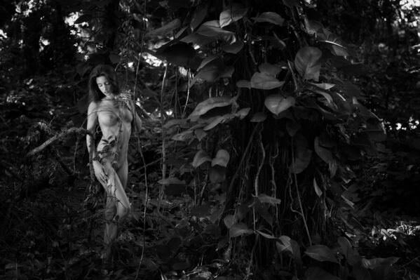 Photograph Roberto Manetta The First Woman on One Eyeland