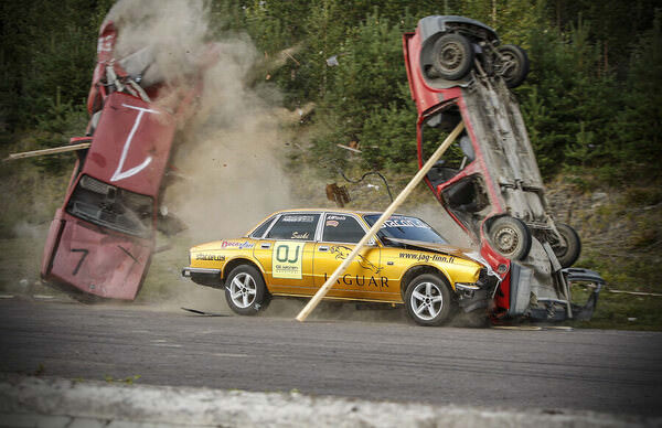 Photograph Jari Kohonen Stuntdrive on One Eyeland