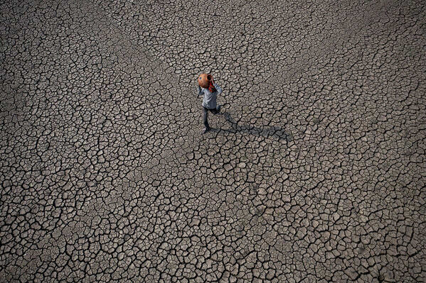 Photograph Azim Khan Ronnie Water Crisis 02 on One Eyeland
